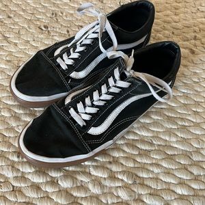 Vans OldSkool Side Stripe size 10.5w/9m